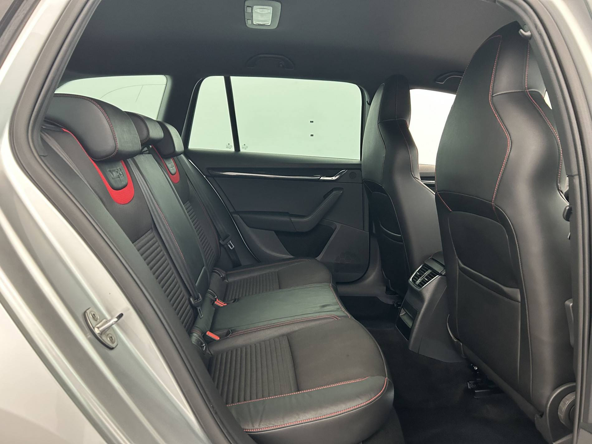 Vente en ligne Skoda Octavia Combi  2.0 TDI 184 ch CR FAP DSG6 au prix de 20 990 €