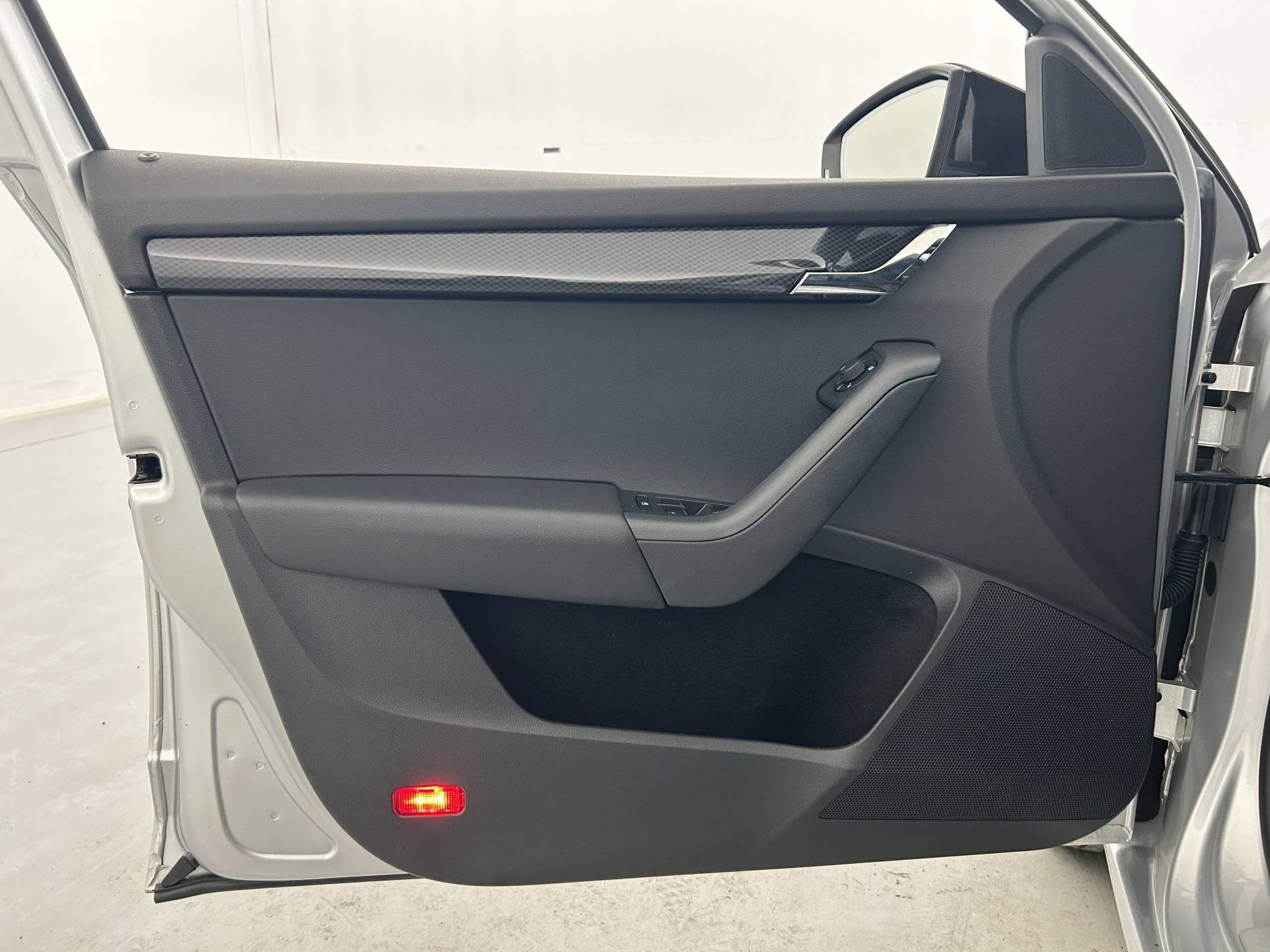 Vente en ligne Skoda Octavia Combi  2.0 TDI 184 ch CR FAP DSG6 au prix de 20 990 €