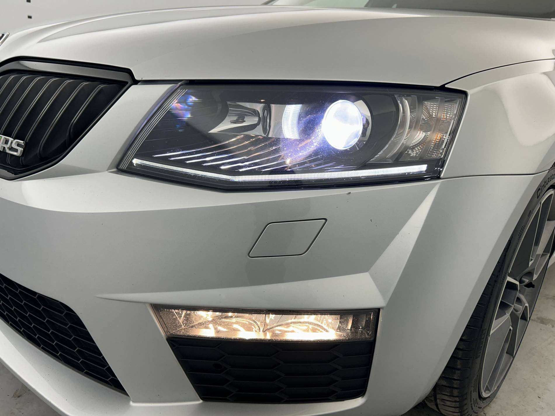 Vente en ligne Skoda Octavia Combi  2.0 TDI 184 ch CR FAP DSG6 au prix de 20 990 €