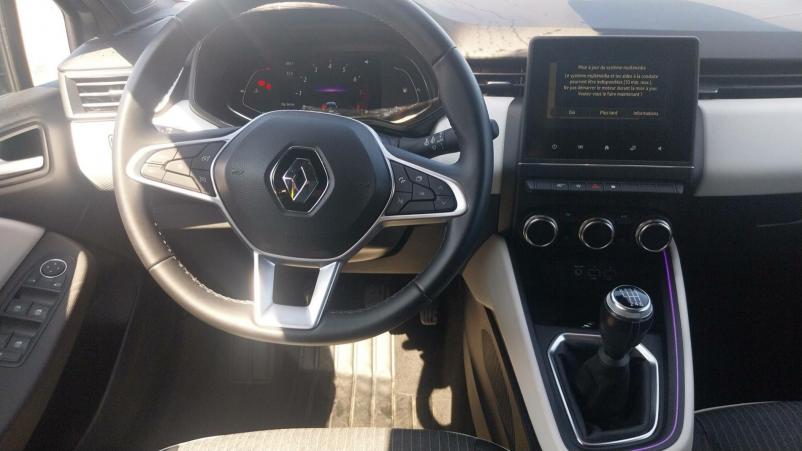 Vente en ligne Renault Clio 5 Clio TCe 90 - 21N au prix de 14 990 €
