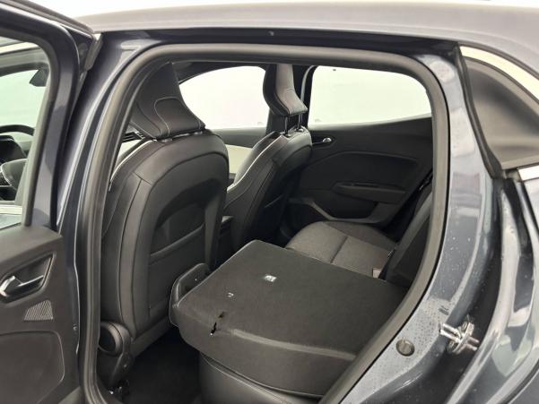 Vente en ligne Renault Clio 5 Clio TCe 90 - 21N au prix de 15 490 €