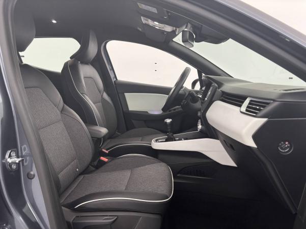 Vente en ligne Renault Clio 5 Clio TCe 90 - 21N au prix de 15 490 €