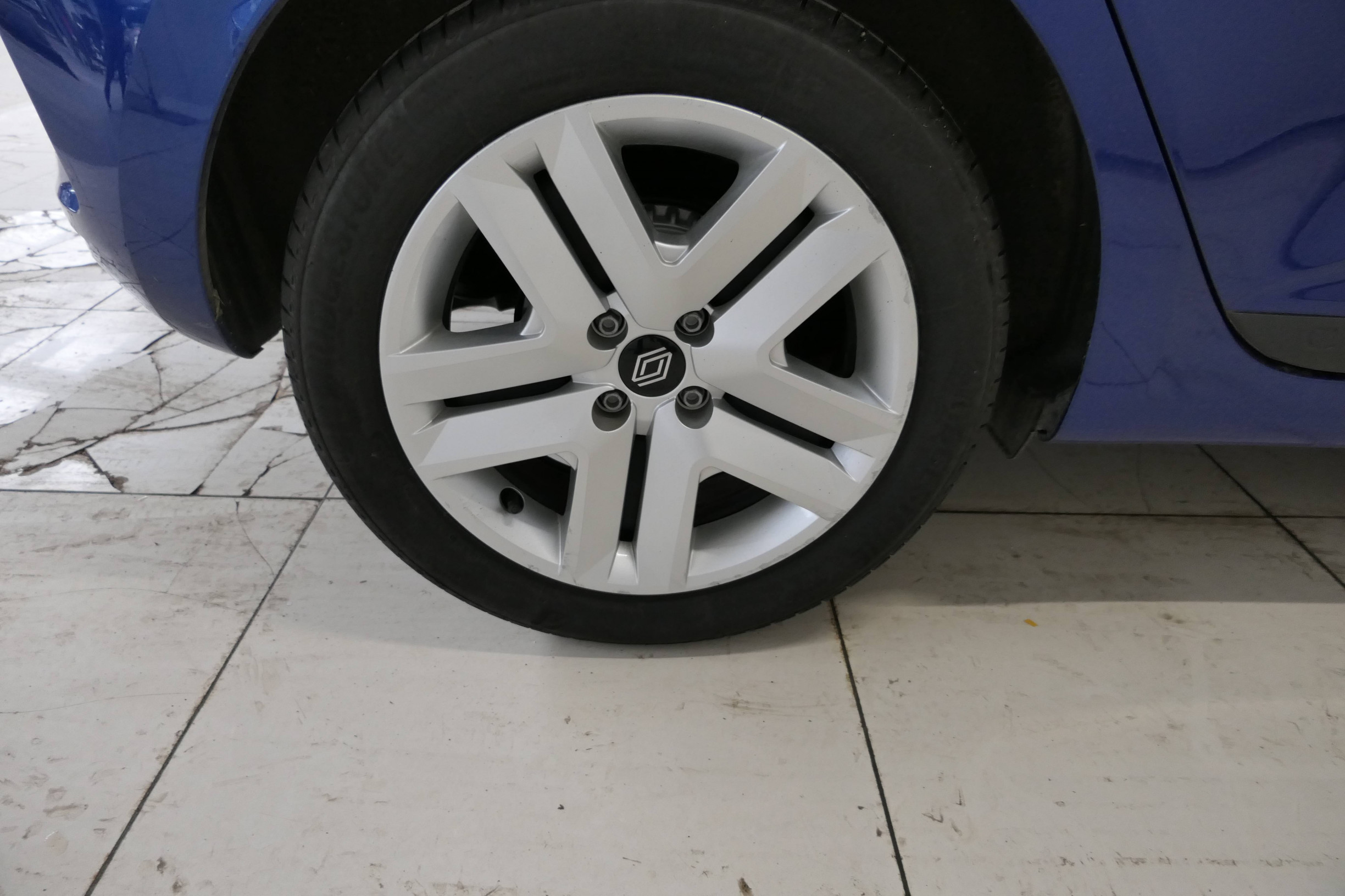 Vente en ligne Renault Clio 5 Clio TCe 90 au prix de 15 880 €