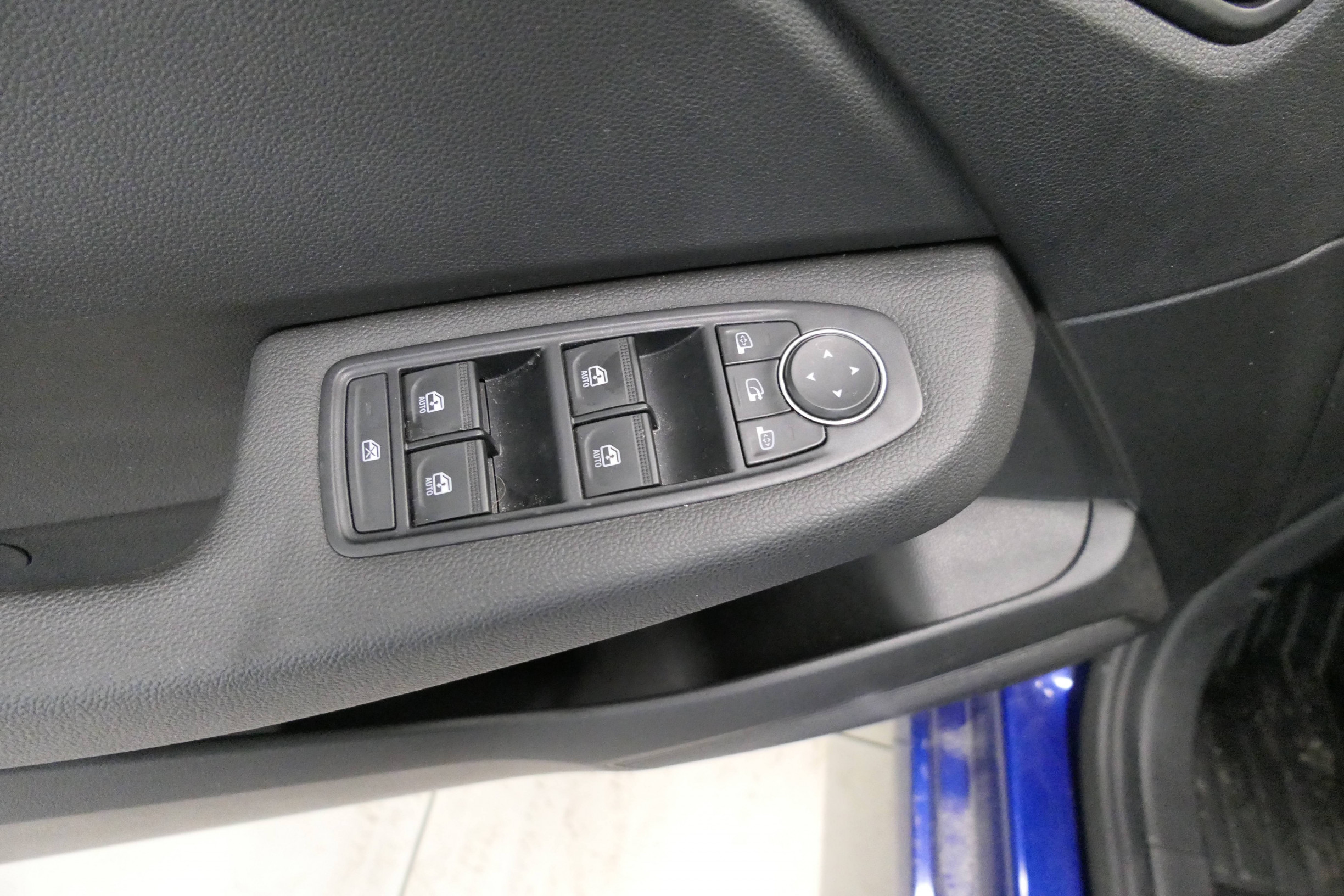 Vente en ligne Renault Clio 5 Clio TCe 90 au prix de 15 880 €