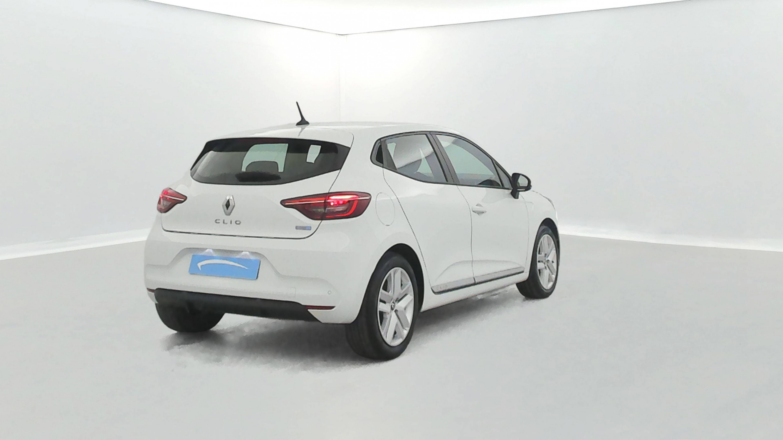 Vente en ligne Renault Clio 5 Clio E-Tech 140 - 21N au prix de 16 990 €
