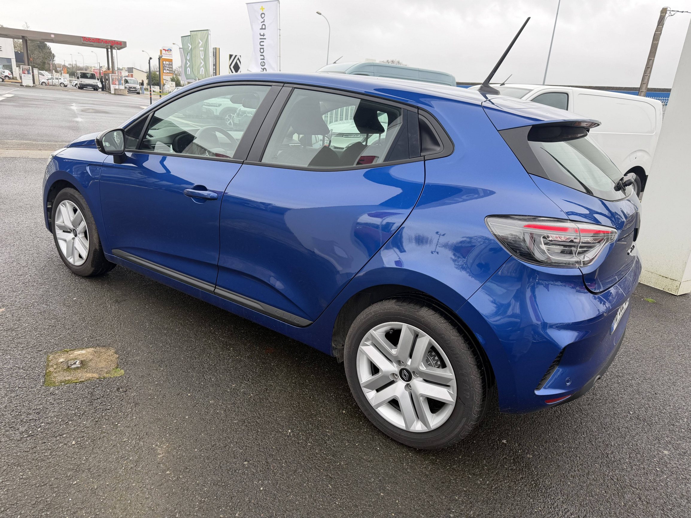 Vente en ligne Renault Clio 5 Clio TCe 90 ch GSR2 au prix de 15 790 €