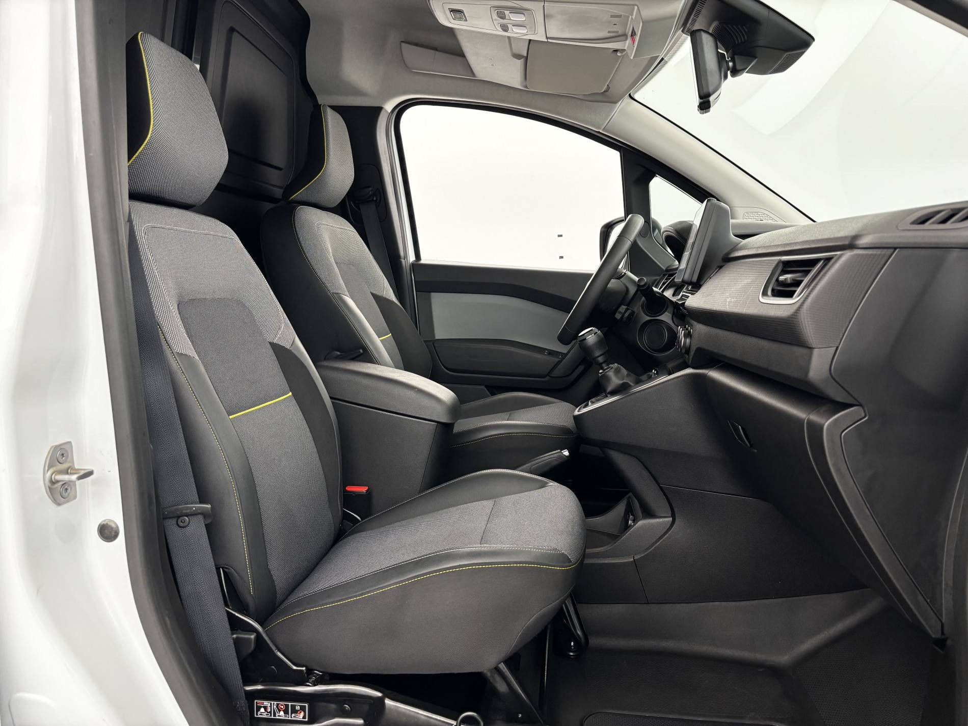 Vente en ligne Renault Kangoo Van  BLUE DCI 95 au prix de 19 590 €