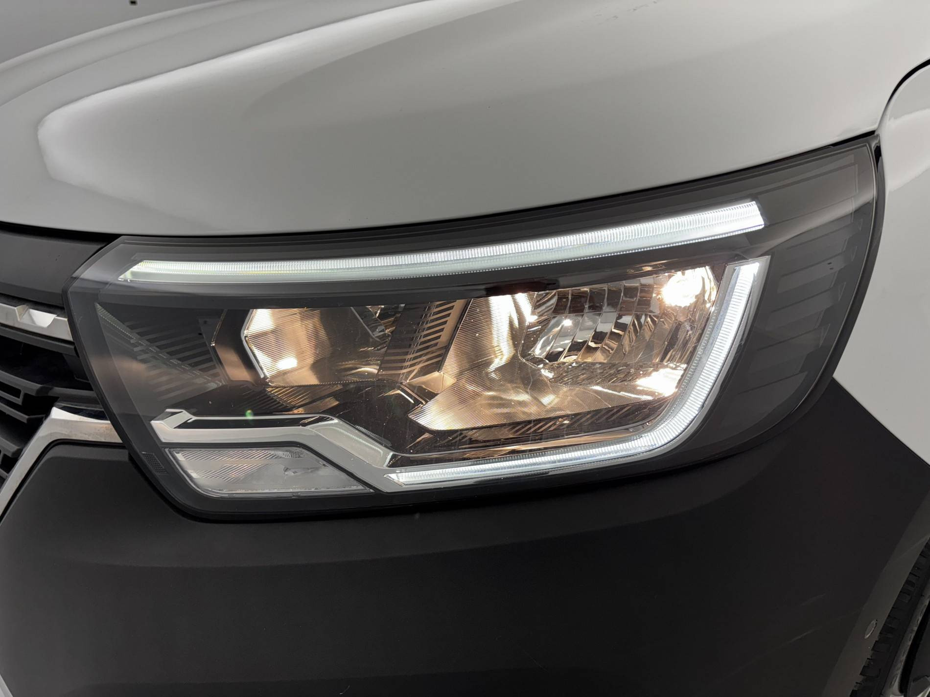 Vente en ligne Renault Kangoo Van  BLUE DCI 95 au prix de 19 590 €