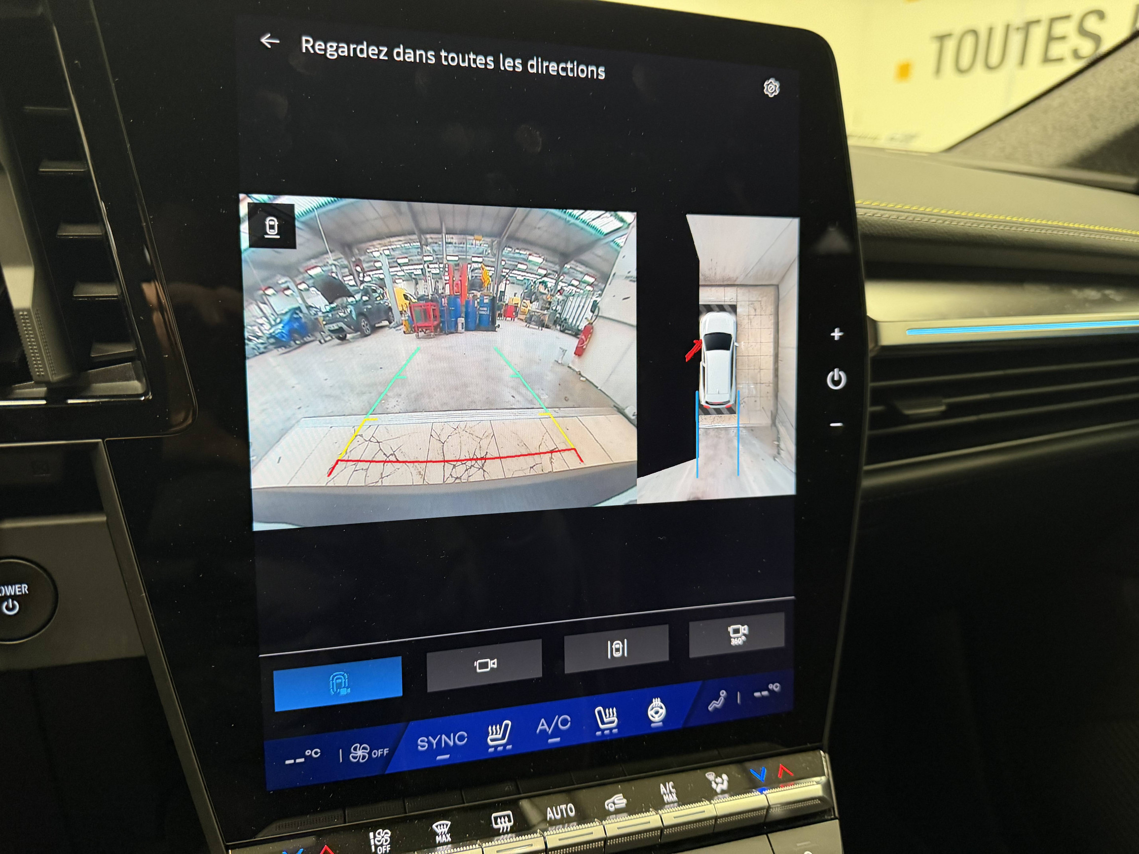 Vente en ligne Renault Scenic E-Tech  220 ch grande autonomie au prix de 400 €