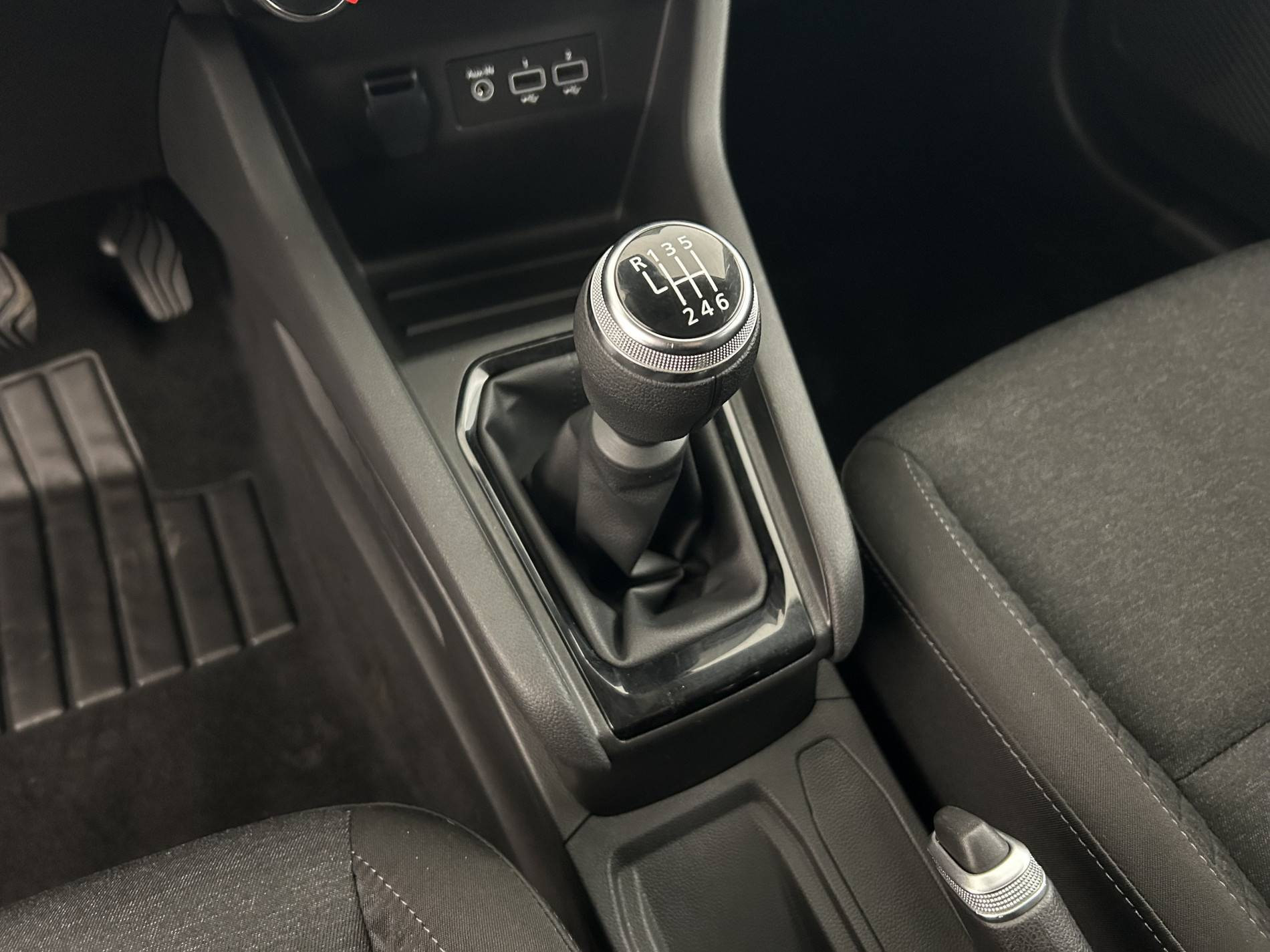 Vente en ligne Renault Clio 5 Clio TCe 90 au prix de 13 990 €