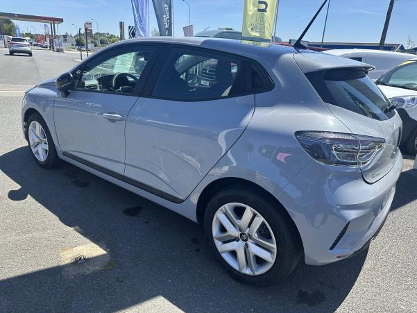 Vente en ligne Renault Clio 5 Clio TCe 90 au prix de 16 590 €