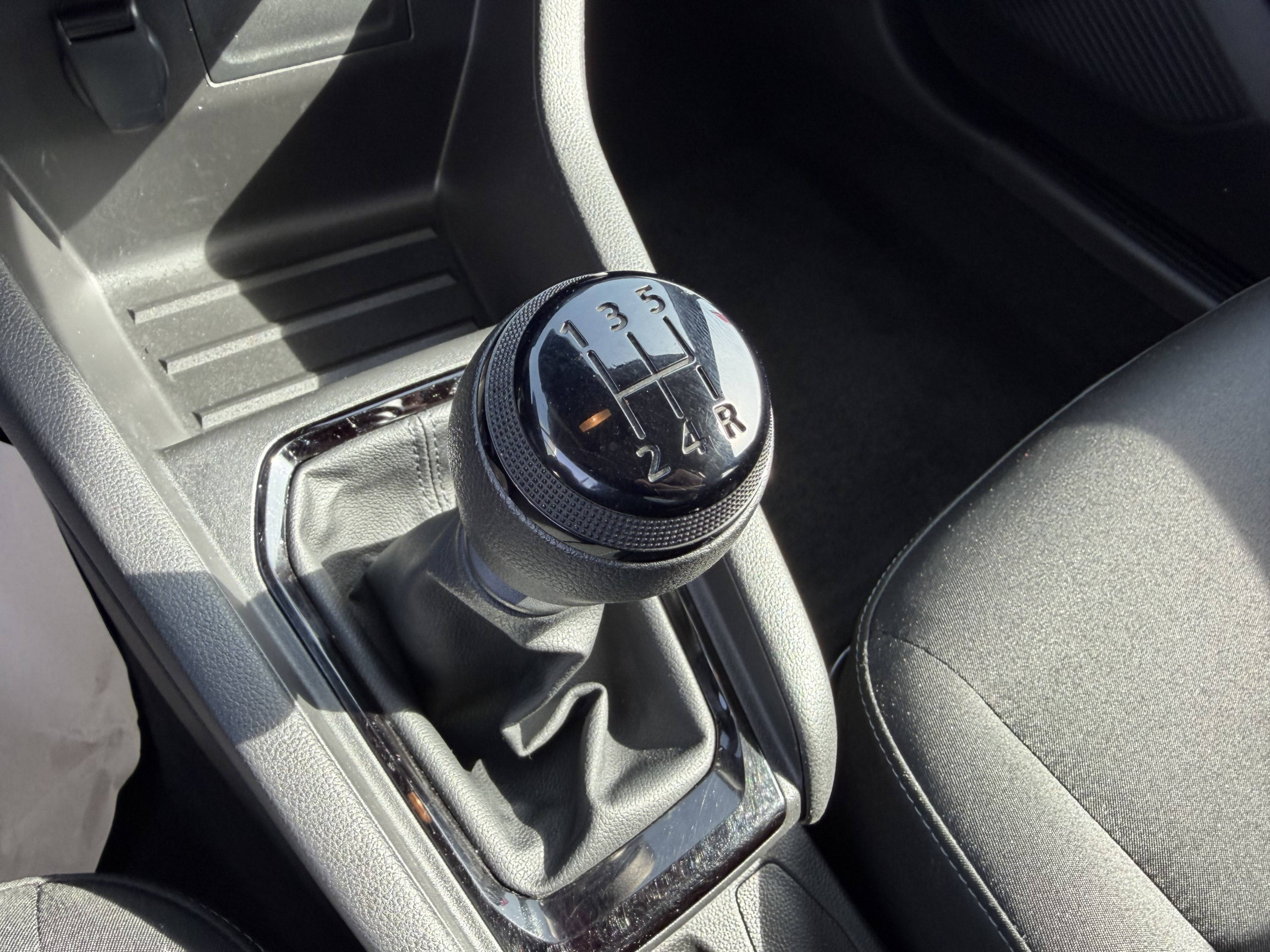 Vente en ligne Renault Clio 5 Clio SCe 65 au prix de 13 390 €