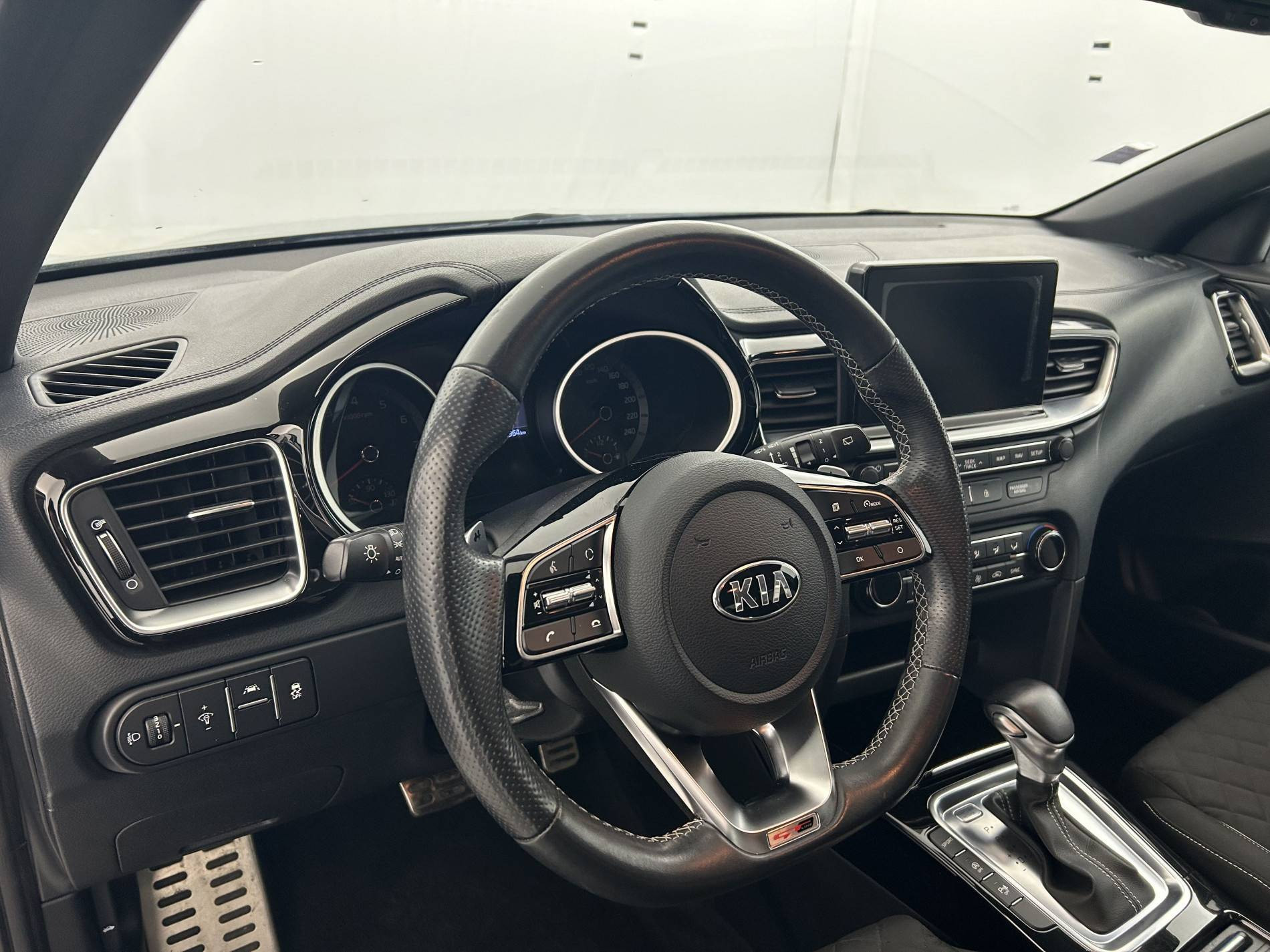 Vente en ligne Kia Ceed  1.4 T-GDI 140 ch ISG DCT7 au prix de 18 490 €