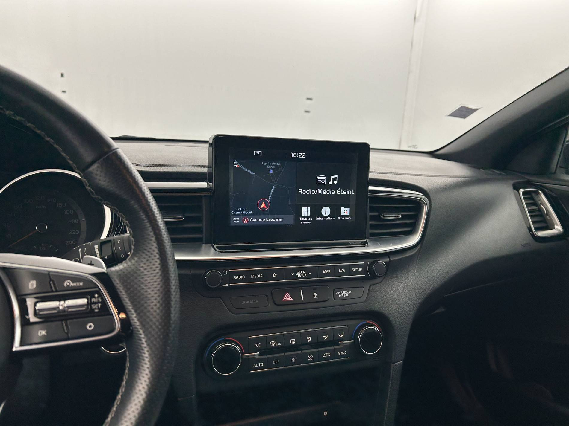 Vente en ligne Kia Ceed  1.4 T-GDI 140 ch ISG DCT7 au prix de 18 490 €