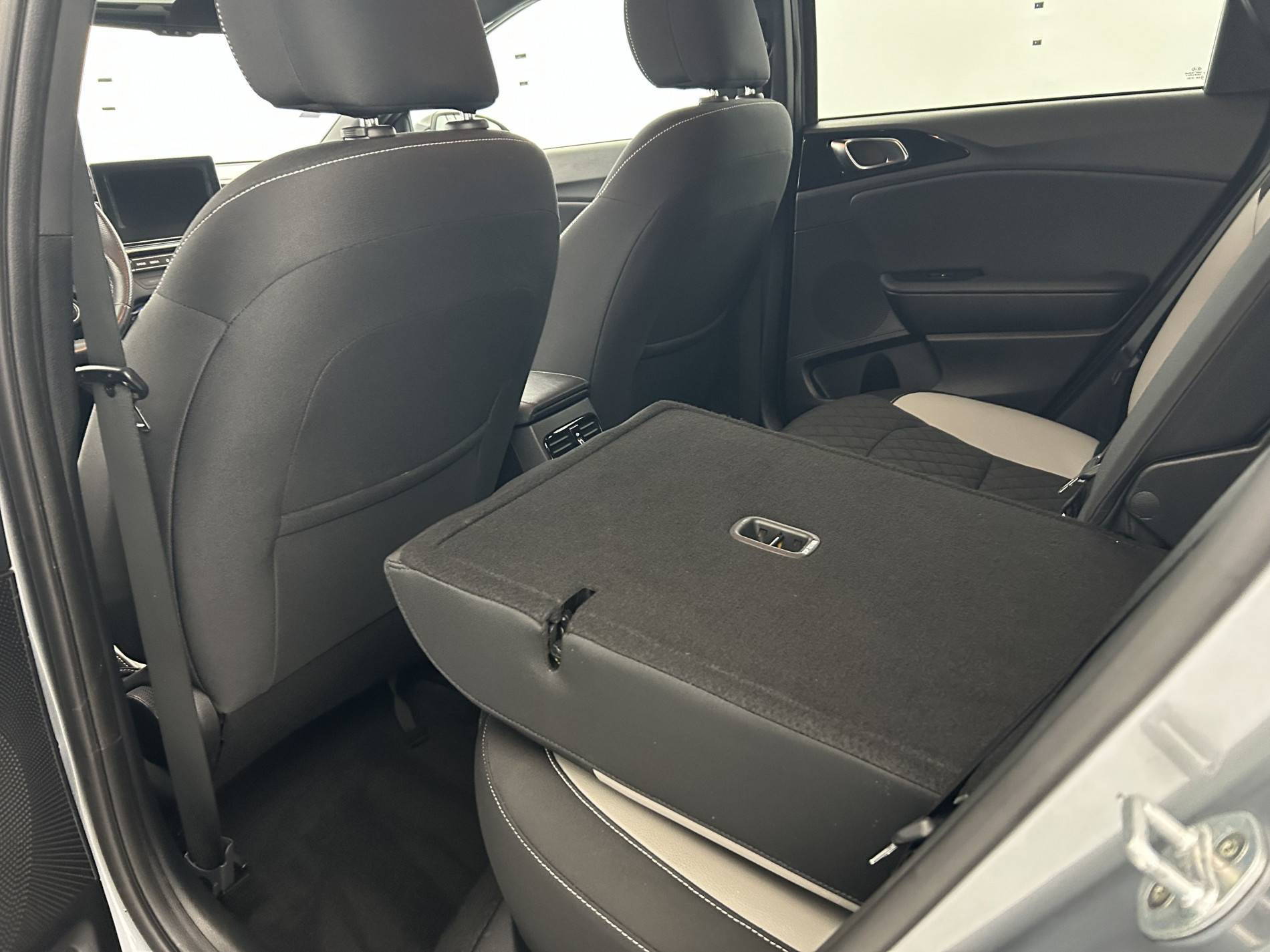 Vente en ligne Kia Ceed  1.4 T-GDI 140 ch ISG DCT7 au prix de 18 490 €