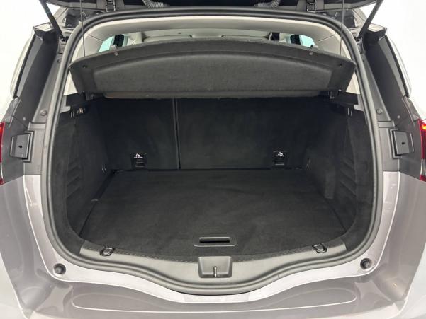 Vente en ligne Renault Scenic 4 Scenic TCe 140 FAP EDC au prix de 18 990 €