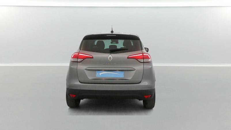 Vente en ligne Renault Scenic 4 Scenic TCe 140 FAP EDC au prix de 18 990 €