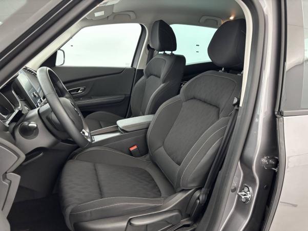Vente en ligne Renault Scenic 4 Scenic TCe 140 FAP EDC au prix de 18 990 €