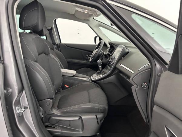 Vente en ligne Renault Scenic 4 Scenic TCe 140 FAP EDC au prix de 18 990 €
