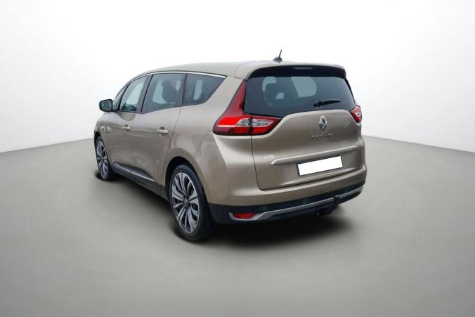 Vente en ligne Renault Grand Scenic 4 Grand Scenic TCe 140 FAP au prix de 18 490 €