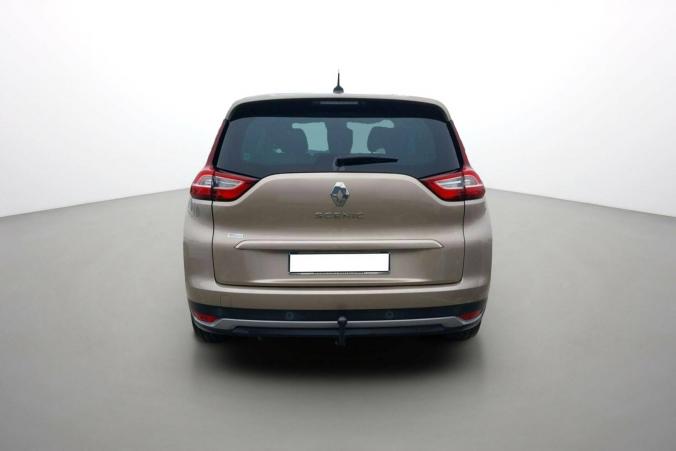 Vente en ligne Renault Grand Scenic 4 Grand Scenic TCe 140 FAP au prix de 18 490 €