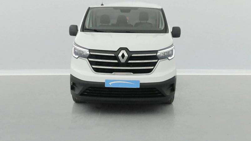 Vente en ligne Renault Trafic 3 Fourgon TRAFIC FGN L1H1 3000 KG BLUE DCI 130 au prix de 27 990 €