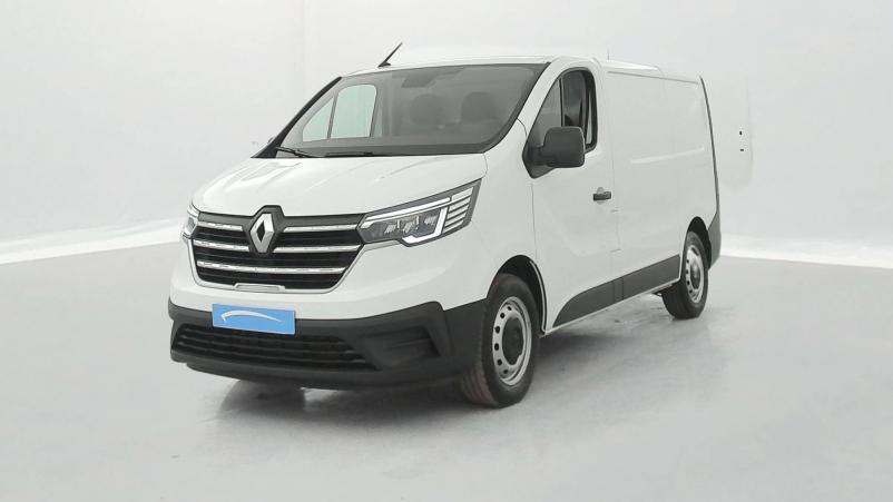 Vente en ligne Renault Trafic 3 Fourgon TRAFIC FGN L1H1 3000 KG BLUE DCI 130 au prix de 27 990 €