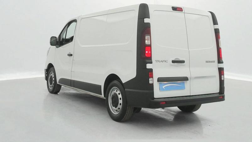 Vente en ligne Renault Trafic 3 Fourgon TRAFIC FGN L1H1 3000 KG BLUE DCI 130 au prix de 27 990 €