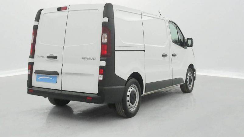 Vente en ligne Renault Trafic 3 Fourgon TRAFIC FGN L1H1 3000 KG BLUE DCI 130 au prix de 27 990 €