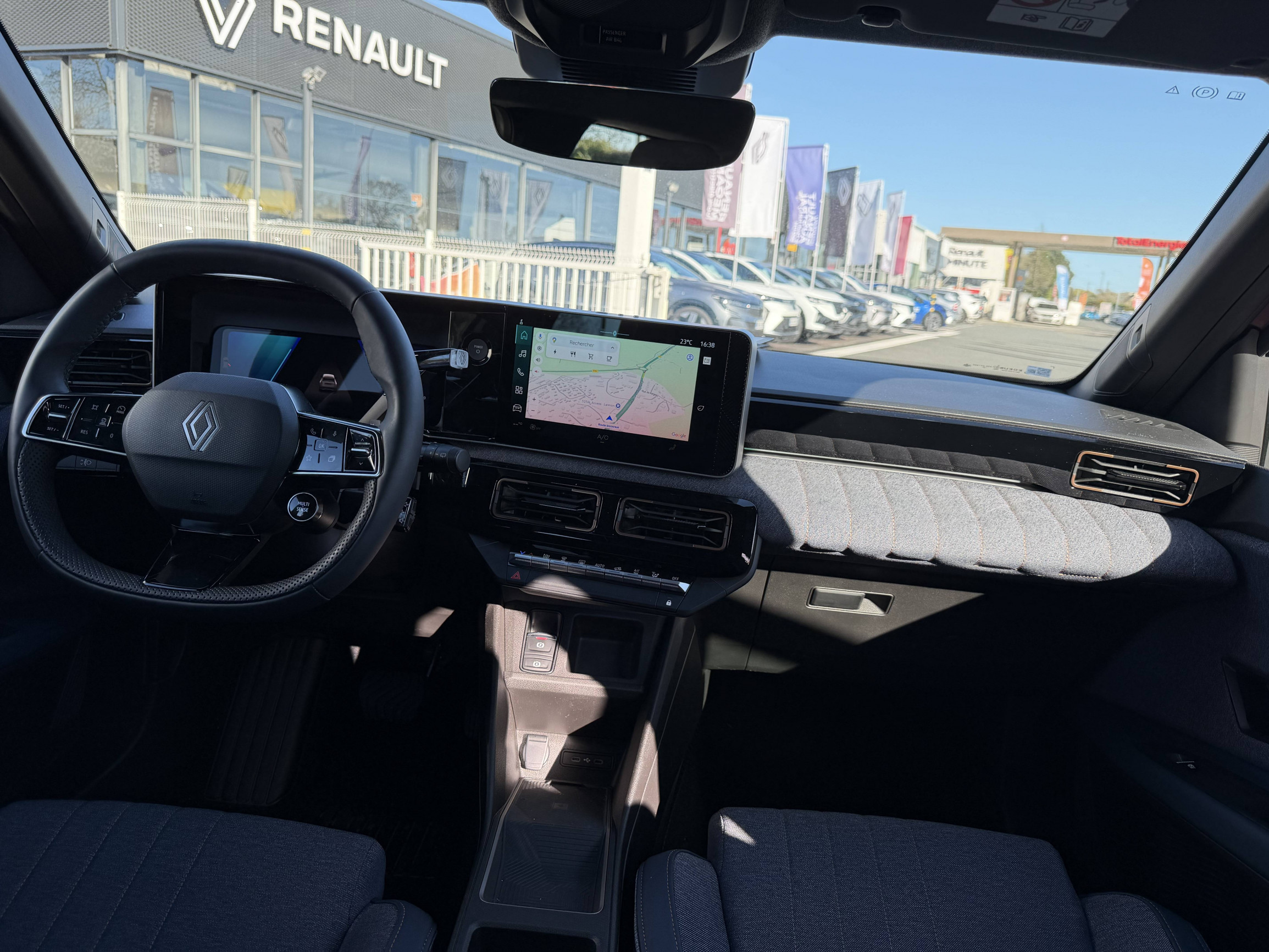 Vente en ligne Renault R4 E-Tech  150 ch autonomie confort au prix de 34 590 €