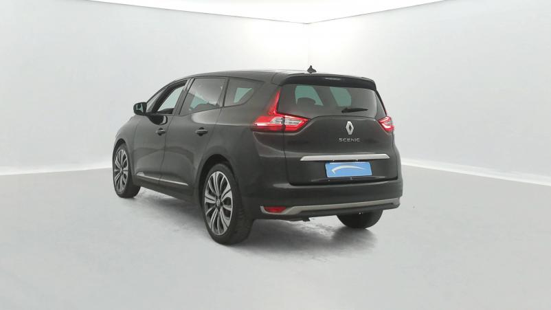 Vente en ligne Renault Grand Scenic 4 Grand Scenic TCe 140 EDC au prix de 20 490 €