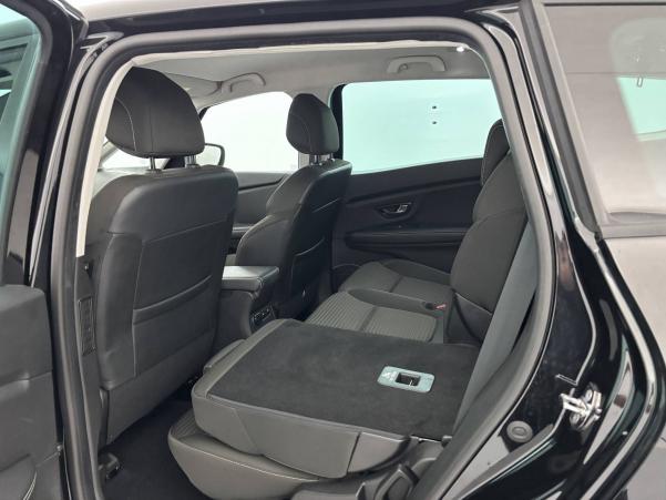 Vente en ligne Renault Grand Scenic 4 Grand Scenic TCe 140 EDC au prix de 20 490 €