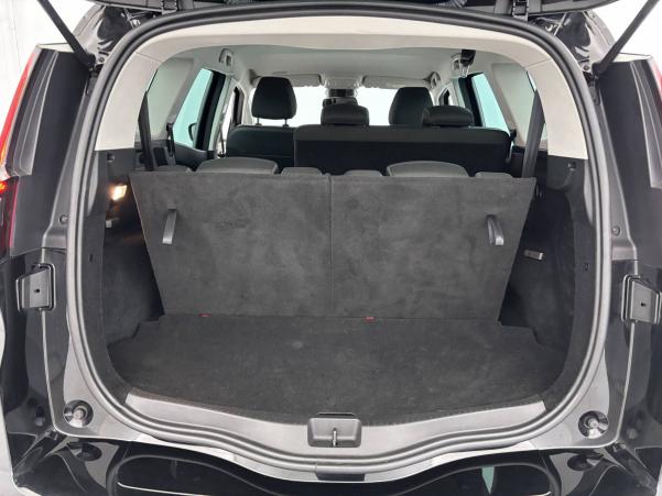 Vente en ligne Renault Grand Scenic 4 Grand Scenic TCe 140 EDC au prix de 20 490 €