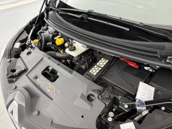 Vente en ligne Renault Grand Scenic 4 Grand Scenic TCe 140 EDC au prix de 20 490 €