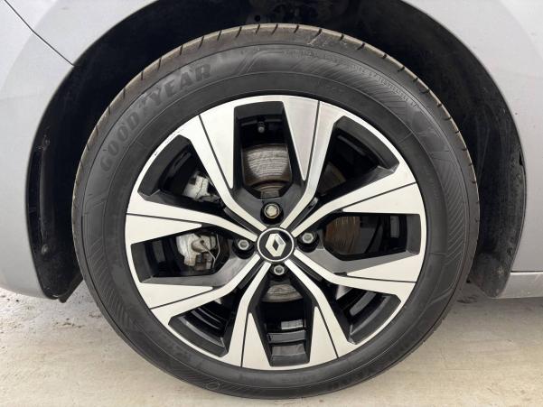 Vente en ligne Renault Clio 5 Clio E-Tech full hybrid 145 au prix de 17 990 €
