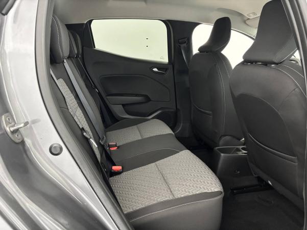 Vente en ligne Renault Clio 5 Clio E-Tech full hybrid 145 au prix de 17 990 €