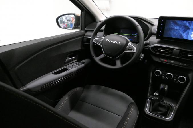 Vente en ligne Dacia Jogger  Hybrid 140 7 places au prix de 28 200 €