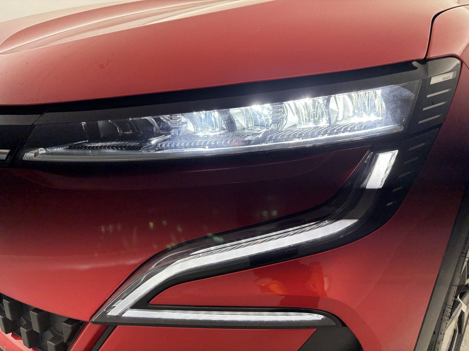 Vente en ligne Renault Megane E-Tech  EV60 220 ch super charge au prix de 22 980 €