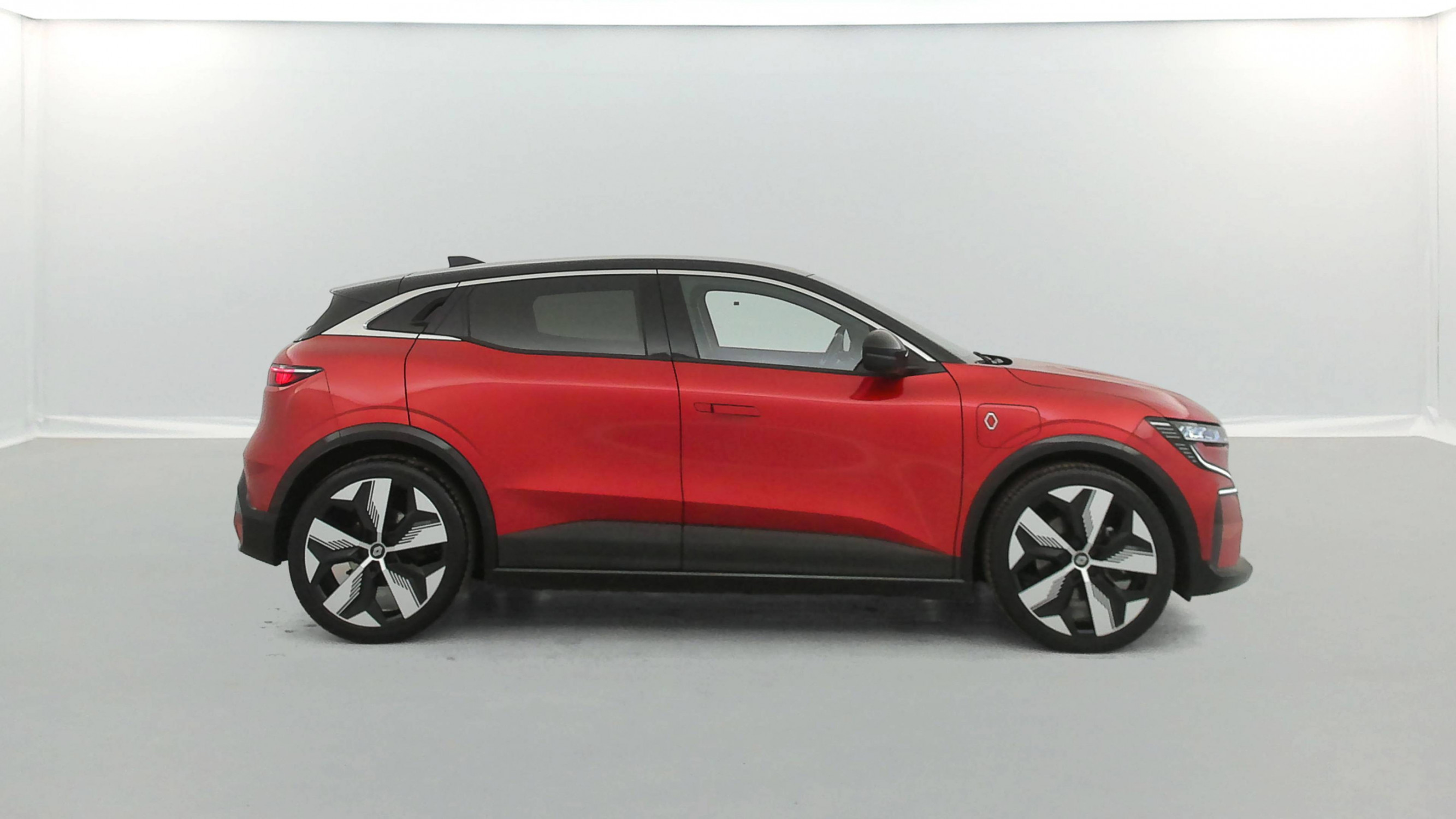 Vente en ligne Renault Megane E-Tech  EV60 220 ch super charge au prix de 22 980 €