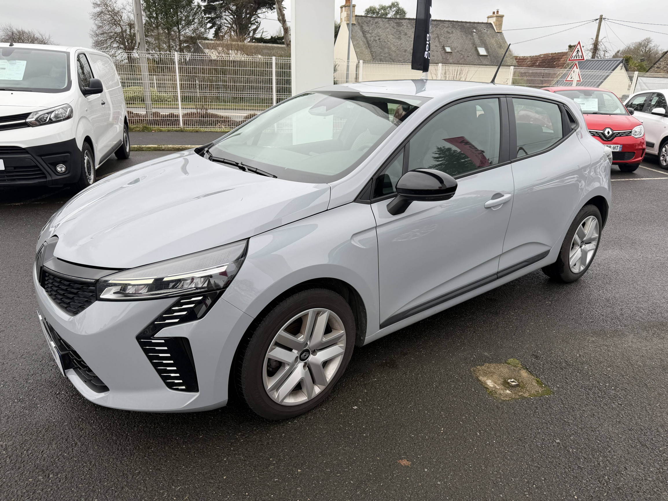 Vente en ligne Renault Clio 5 Clio TCe 90 ch GSR2 au prix de 16 490 €