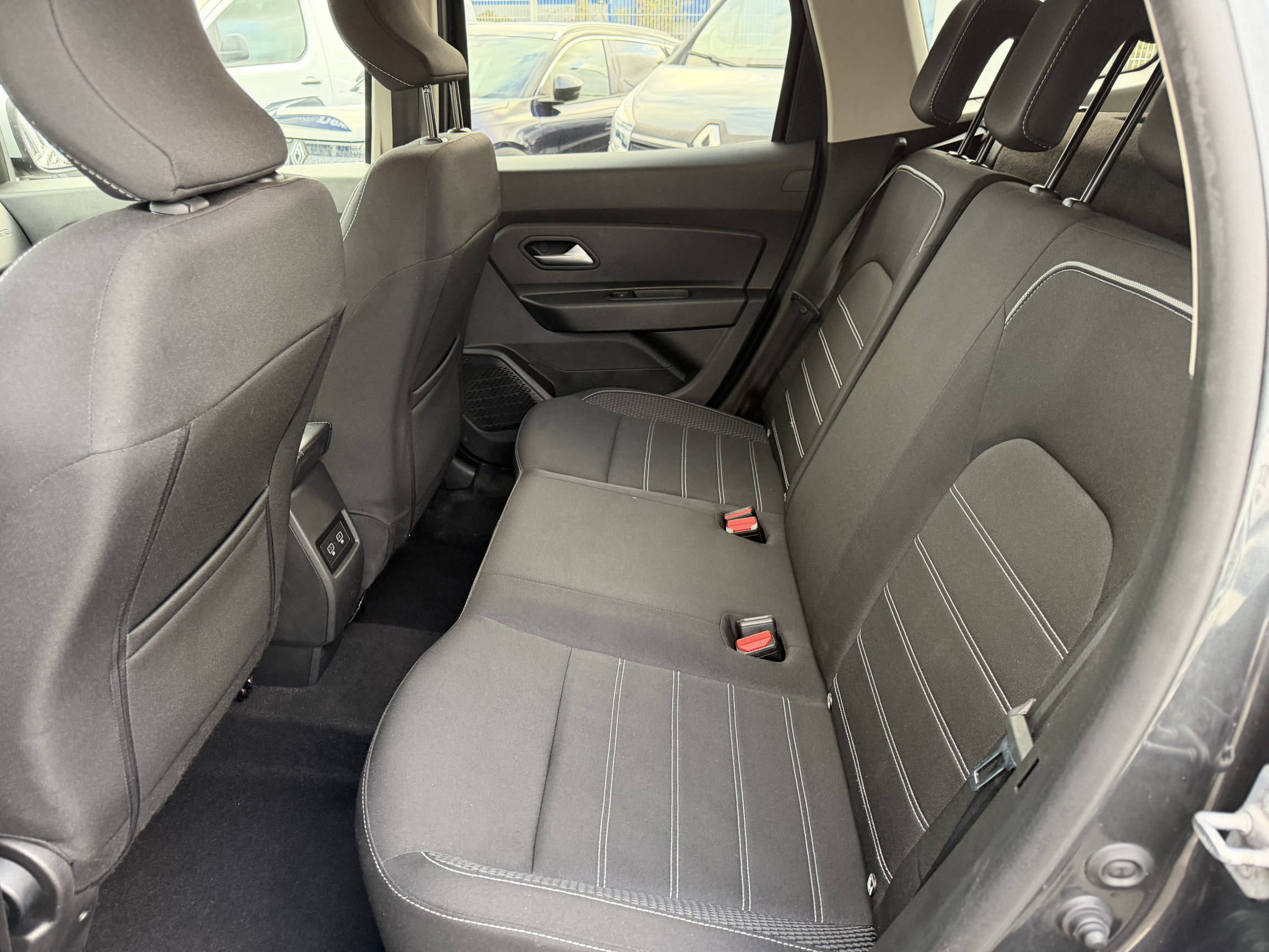 Vente en ligne Dacia Duster  TCe 150 FAP 4x2 EDC au prix de 19 990 €