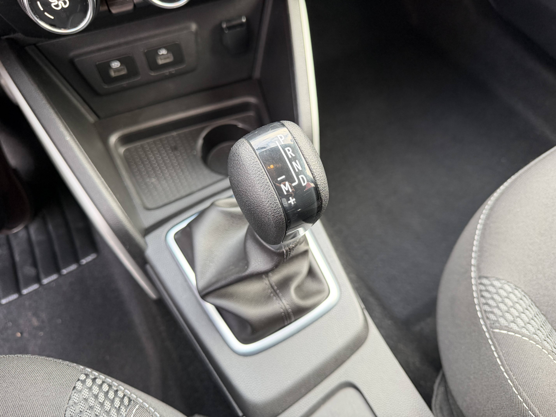 Vente en ligne Dacia Duster  TCe 150 FAP 4x2 EDC au prix de 19 990 €