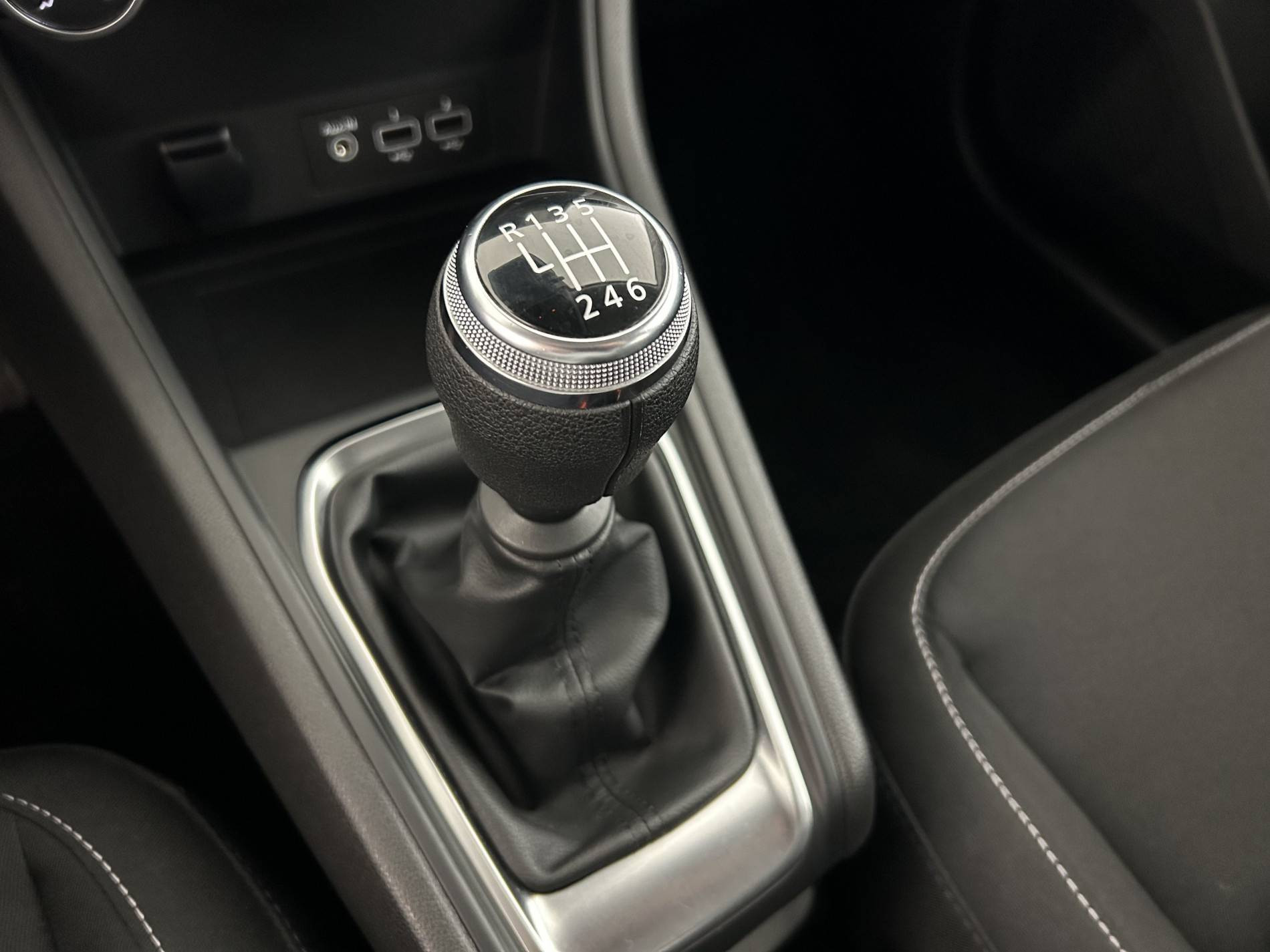 Vente en ligne Renault Captur  TCe 100 GPL - 21 au prix de 14 890 €