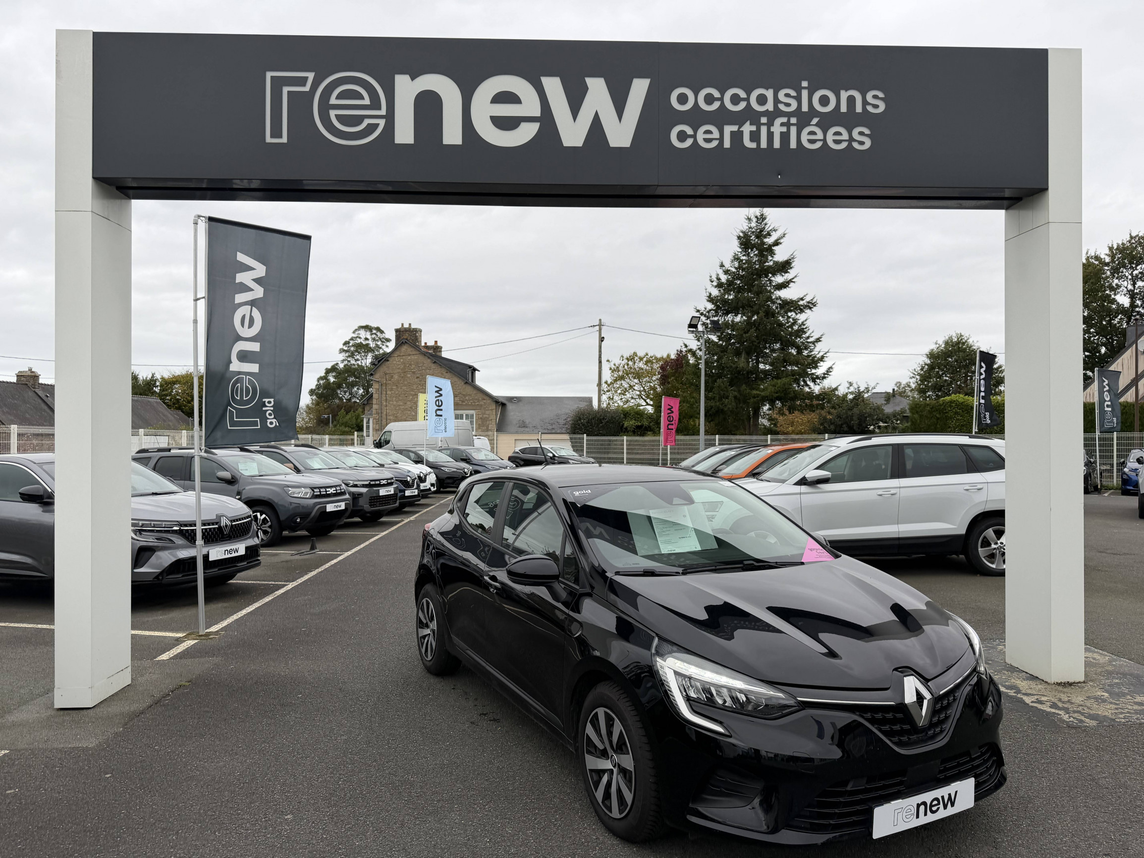 Renault Clio 5 Clio TCe 90 occasion de 2023 en vente à Lannion