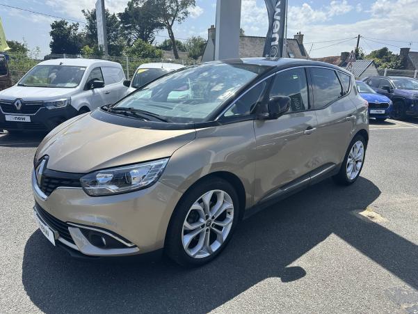 Vente en ligne Renault Scenic 4 Scenic Blue dCi 120 EDC au prix de 15 490 €