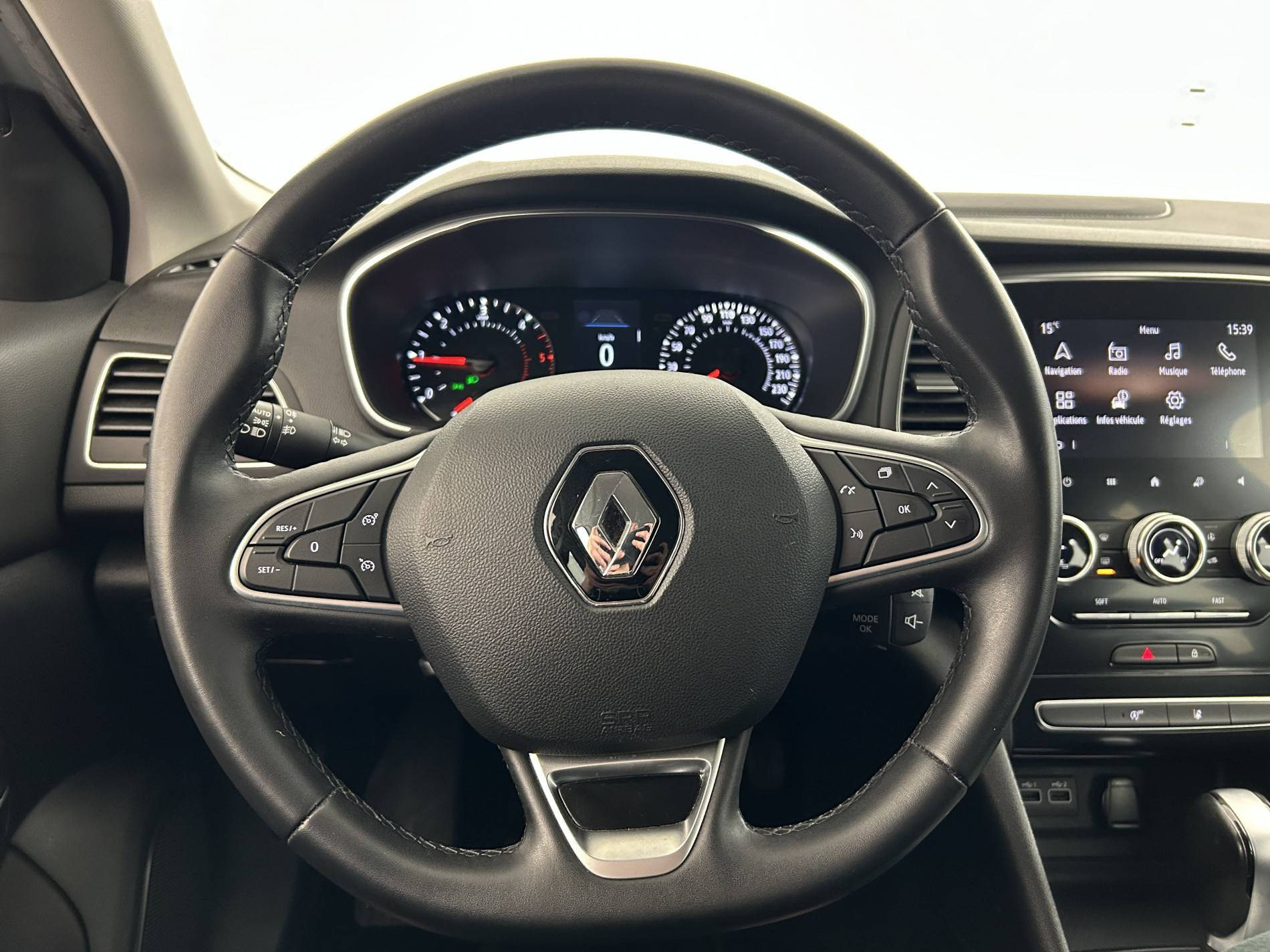 Vente en ligne Renault Megane 4 Mégane IV Berline Blue dCi 115 EDC - 21B au prix de 17 690 €