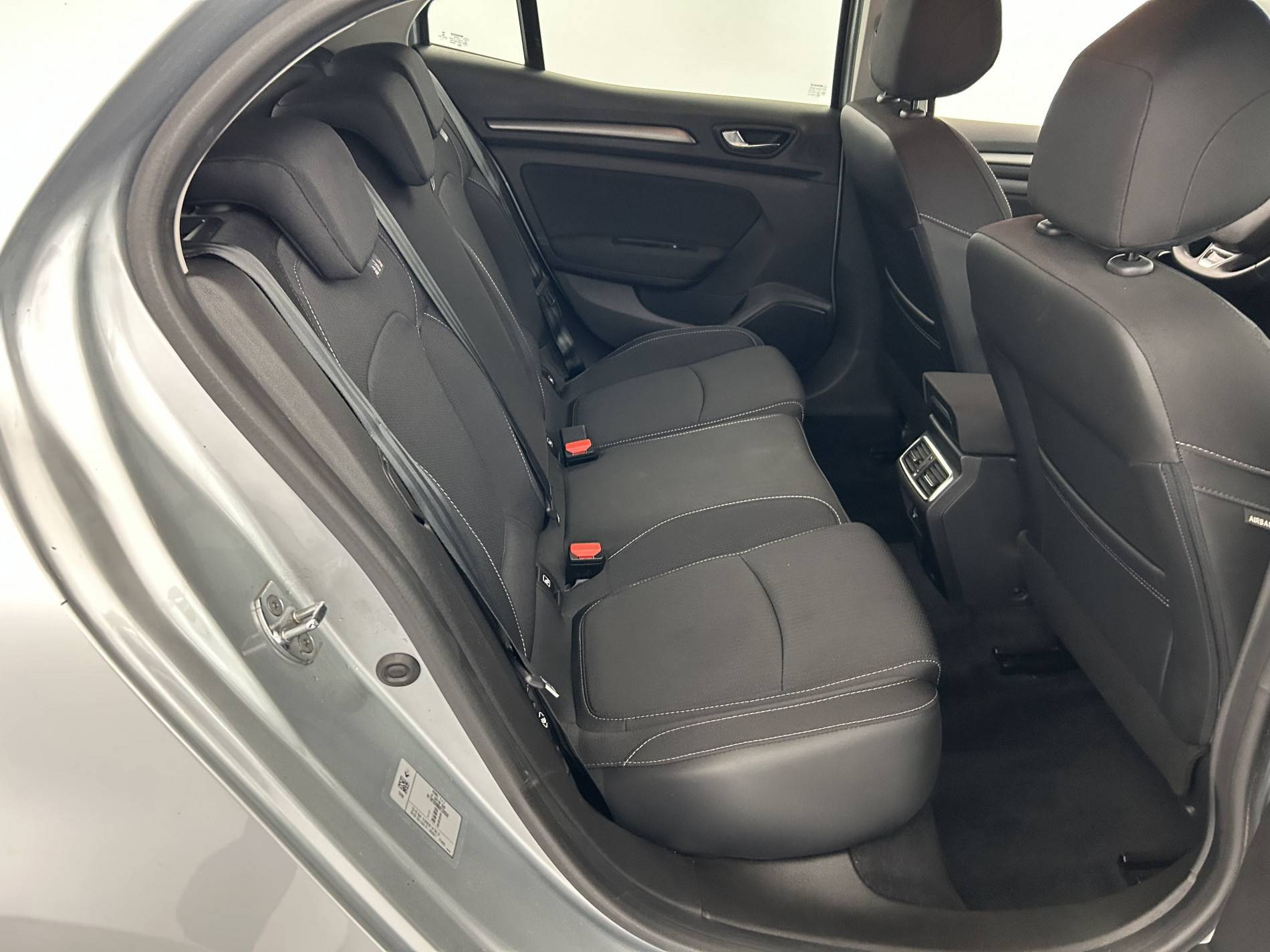 Vente en ligne Renault Megane 4 Mégane IV Berline Blue dCi 115 EDC - 21B au prix de 17 690 €