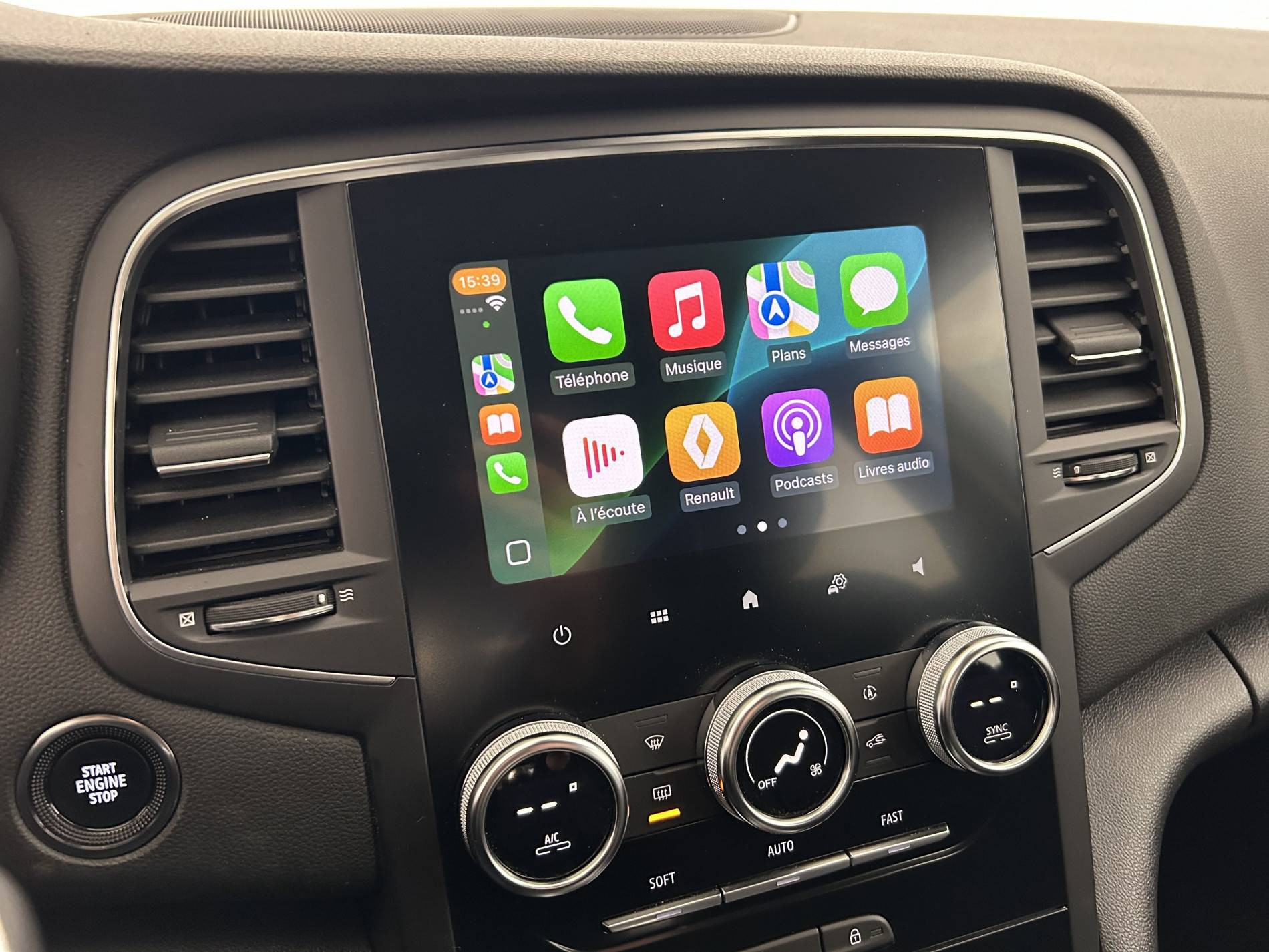 Vente en ligne Renault Megane 4 Mégane IV Berline Blue dCi 115 EDC - 21B au prix de 17 690 €