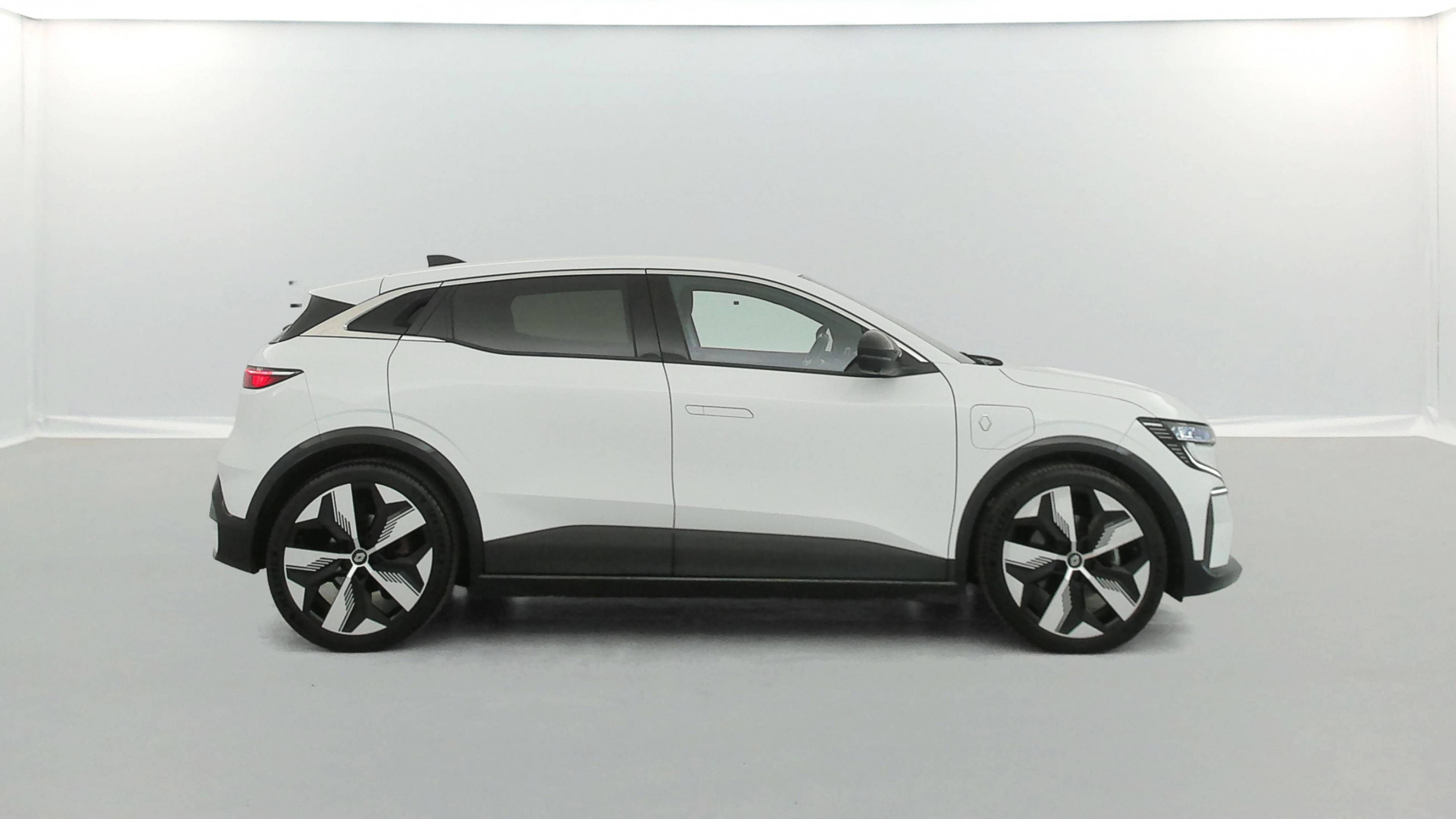 Vente en ligne Renault Megane E-Tech  EV60 220 ch optimum charge au prix de 24 980 €