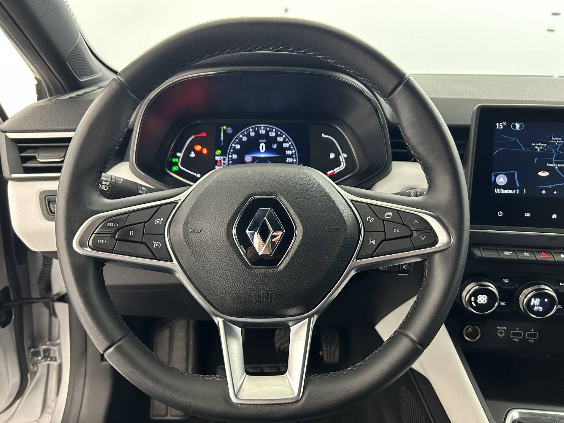 Vente en ligne Renault Clio 5 Clio Blue dCi 100 - 21N au prix de 15 490 €